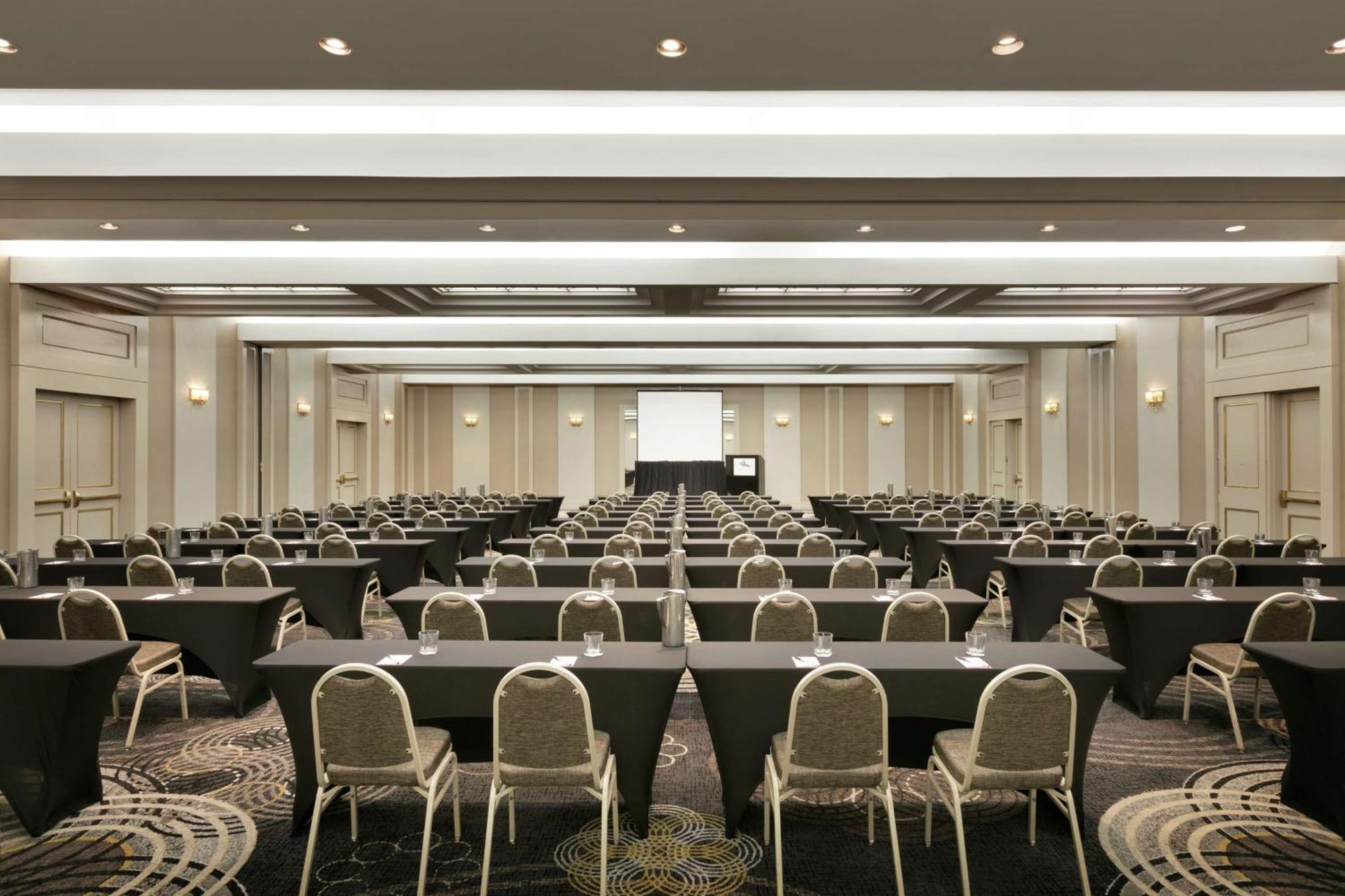 Doubletree By Hilton New York-laguardia New York