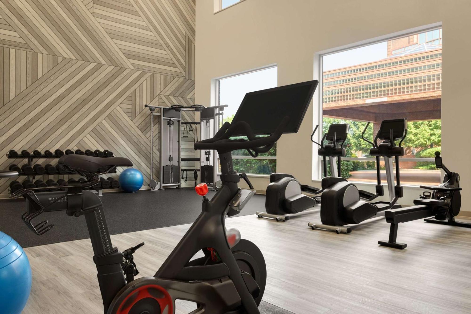 Hotel Doubletree By Hilton New York-laguardia