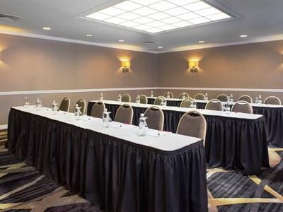 Hotel Doubletree By Hilton New York-laguardia Nueva York