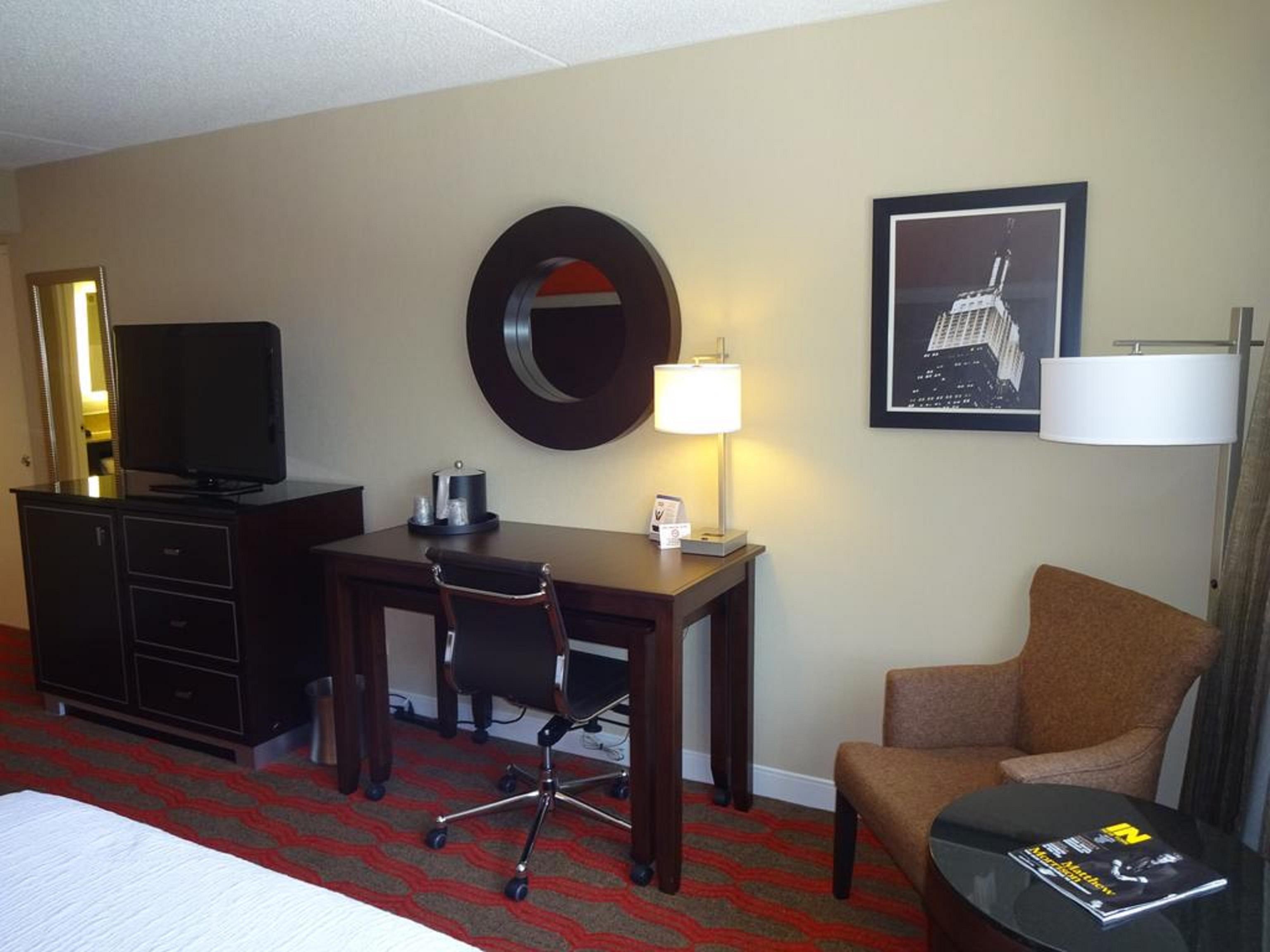 Doubletree By Hilton New York-laguardia 3酒店*